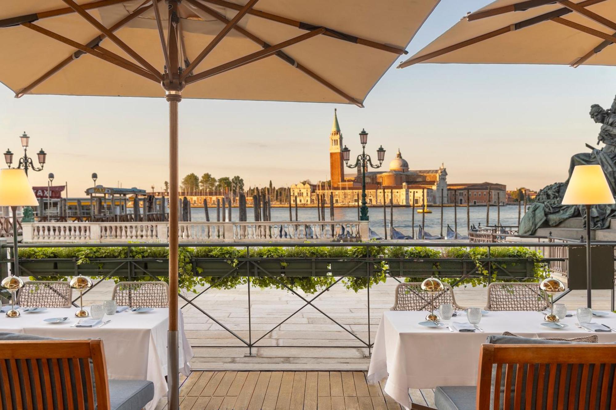 Londra Palace Venezia Exterior foto